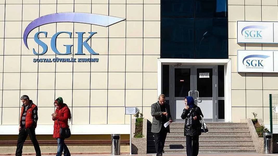 SSK, Bağ-kur ve Emekli Sandığı...81 ildeki bütün emeklilere resmen ücretsiz oldu 2